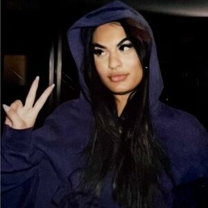 Meet your Posher, Fatima